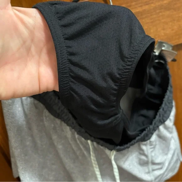 Vuori Running Shorts - Picture 3 of 4